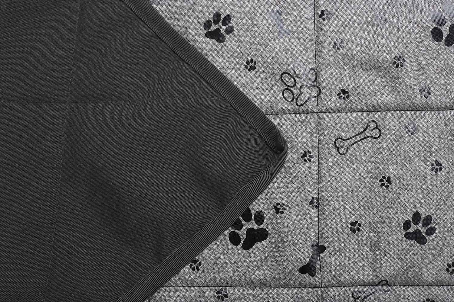 Dog mat, front side printed nylon, back side nylon PU-coated