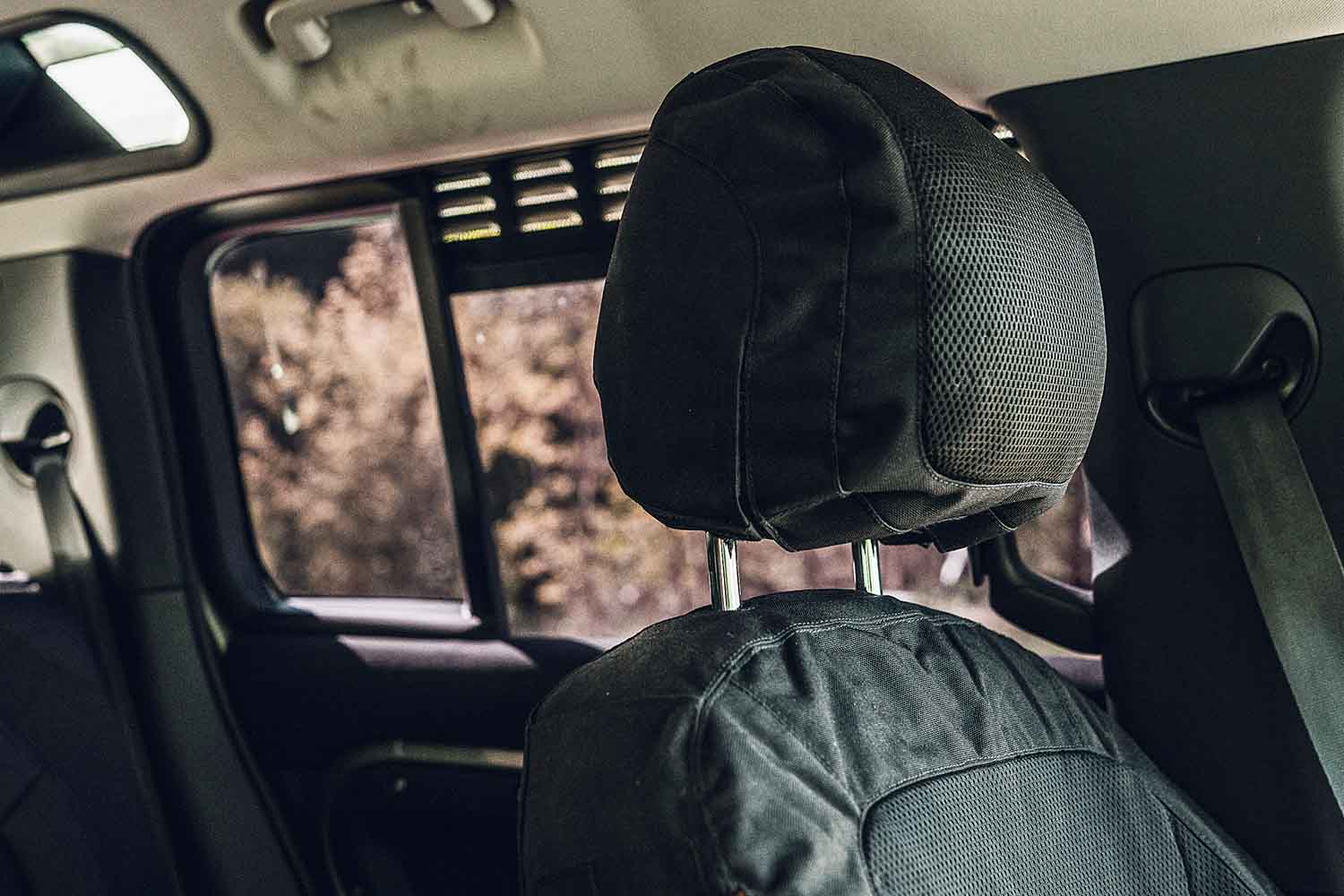 Cover for comfort headrest, New Defender, black