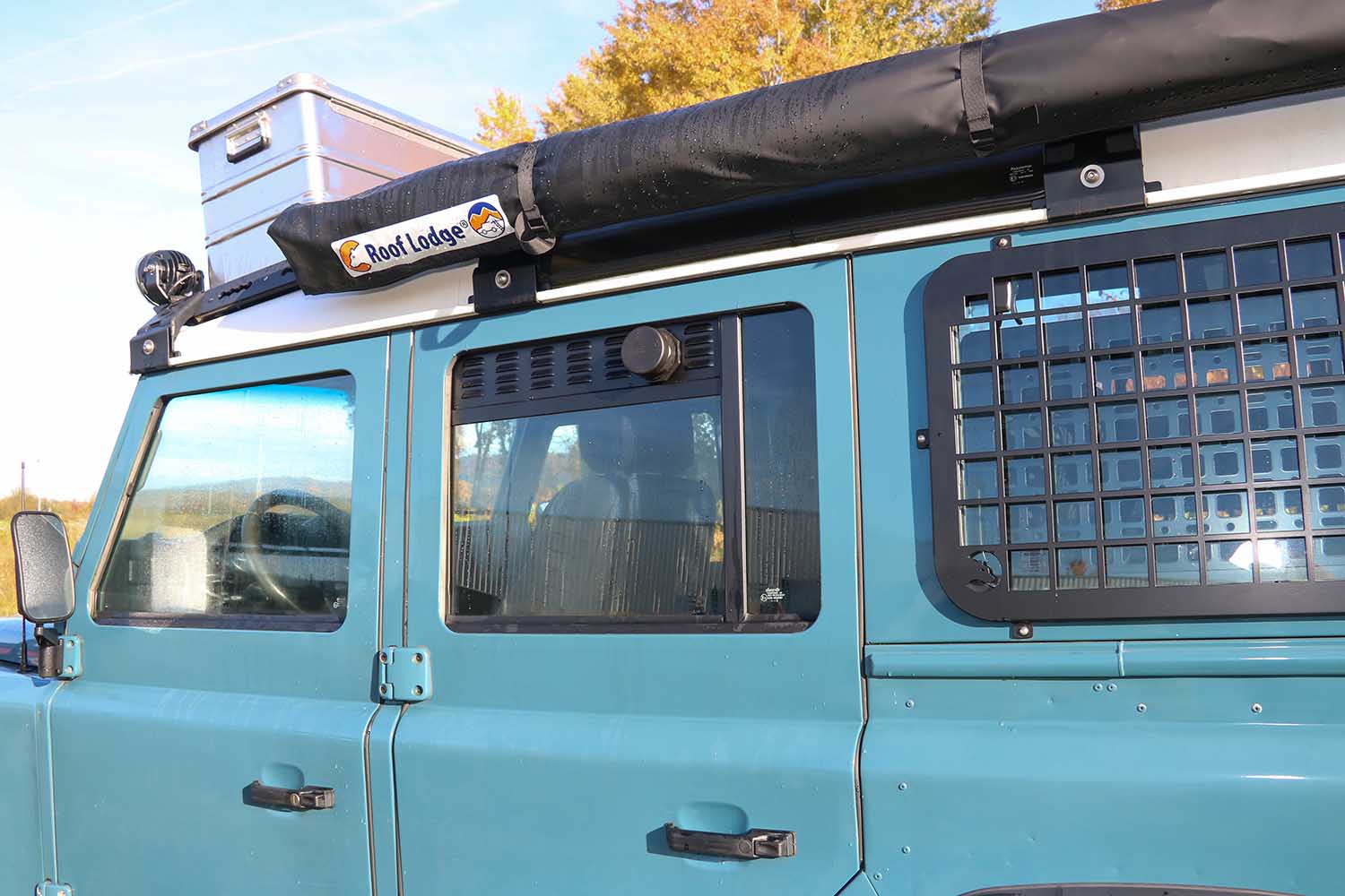 Warmluftdurchführung durch Lüftungsblech, Asicht Defender