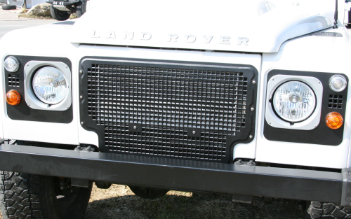 Heritage Style Radiator Grille Aluminium for Land Rover Defender 90/110/130, powder coated