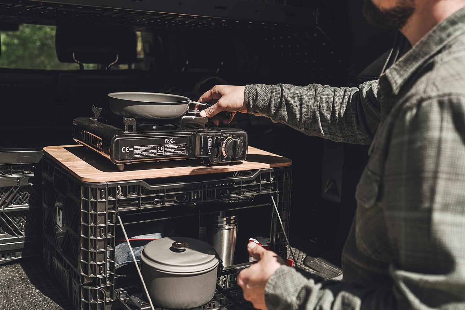 Kitchen box, for camping