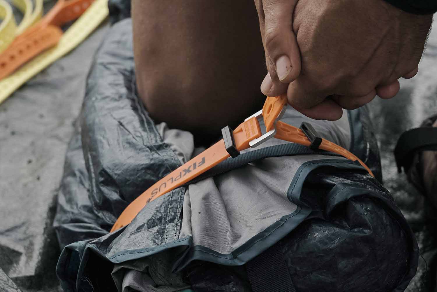 FIXPLUS nano Strapkeeper für 15, 23, 30 und 40cm Straps, 4er-Pack