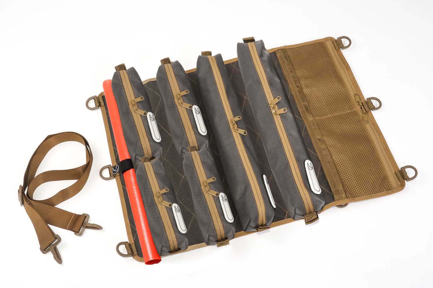 Rolltasche, Set 6, Basisplatte M, 4 Kletttaschen S, 2 Kletttaschen M, Arbeitsunterlage