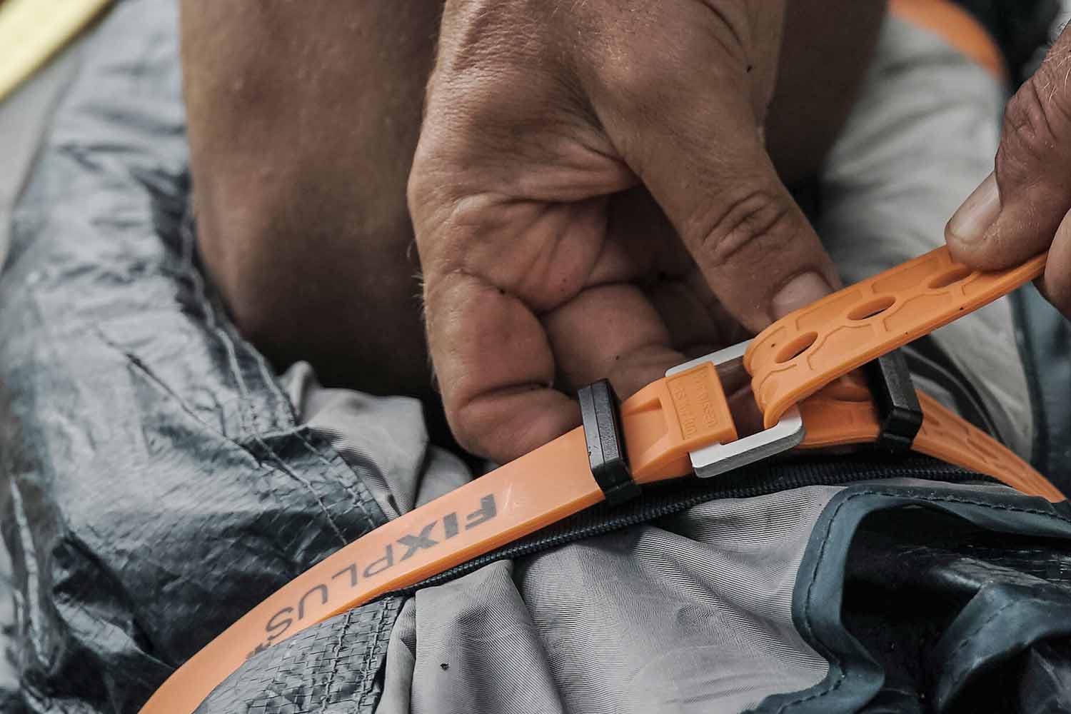 FIXPLUS nano Strapkeeper für 15, 23, 30 und 40cm Straps, 4er-Pack