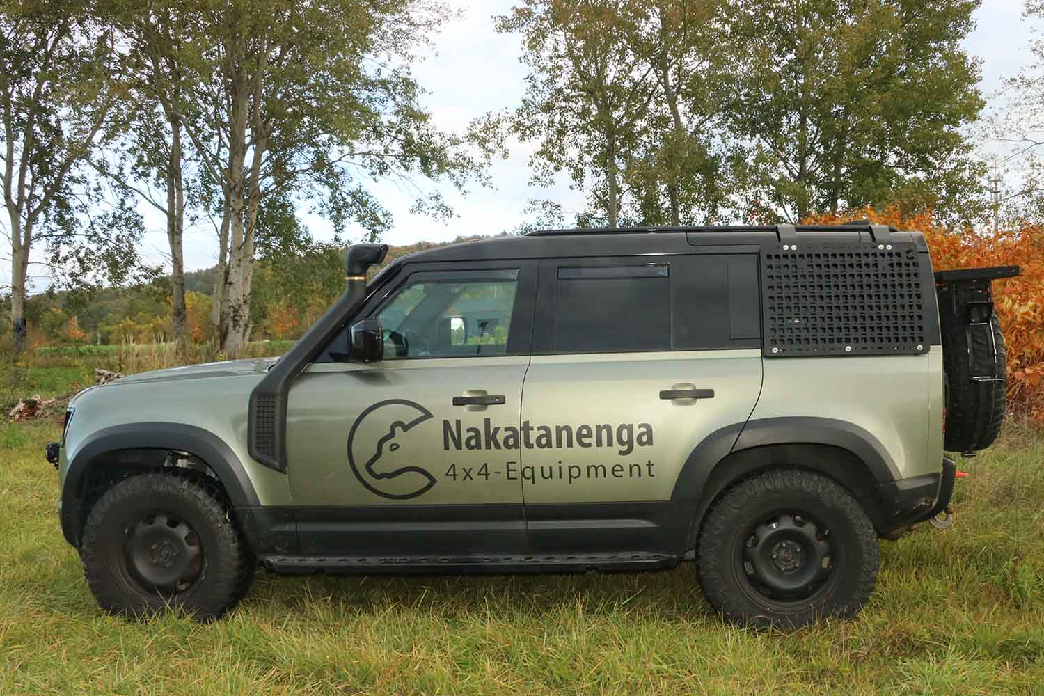 Vehicle panel, rear, for the New Defender L663 (110)