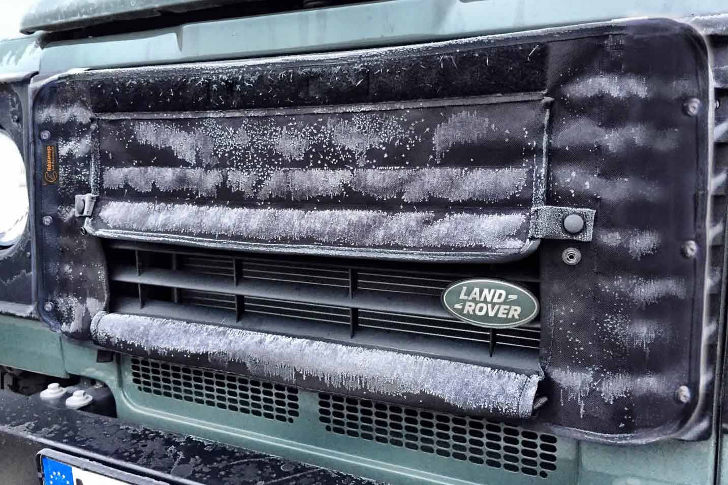 Defender Kühlerabdeckung