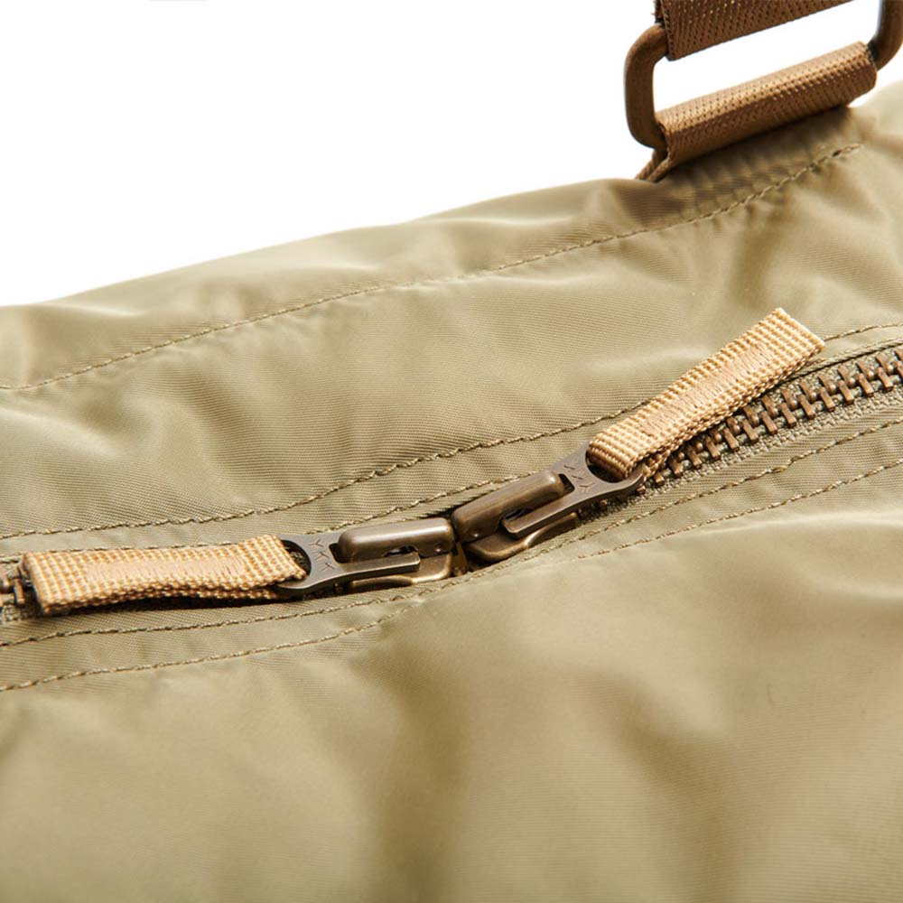 Army Duffle Bag, close-up, zip