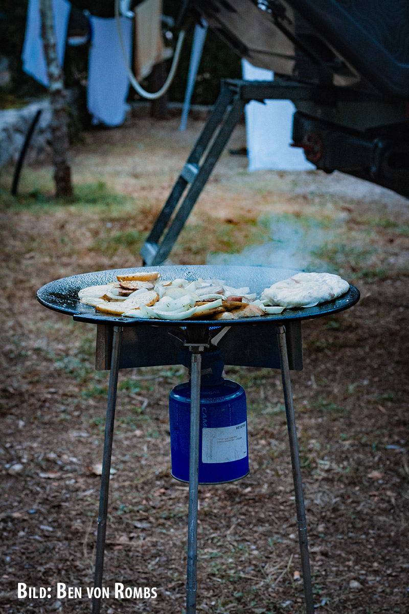Application example, grill plate, prepper, blackout