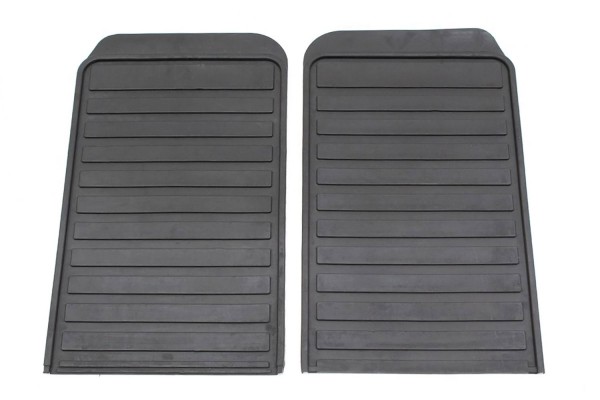A pair of rubber floor mats for 2nd row seats, for Defender 110
