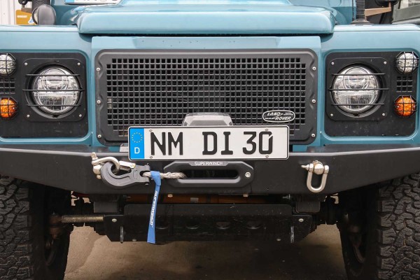 Application example, number plate on number plate holder