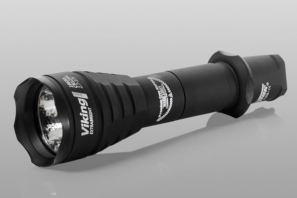 Taschenlampe, ARMYTEK VIKING PRO XHP50, F01903BW