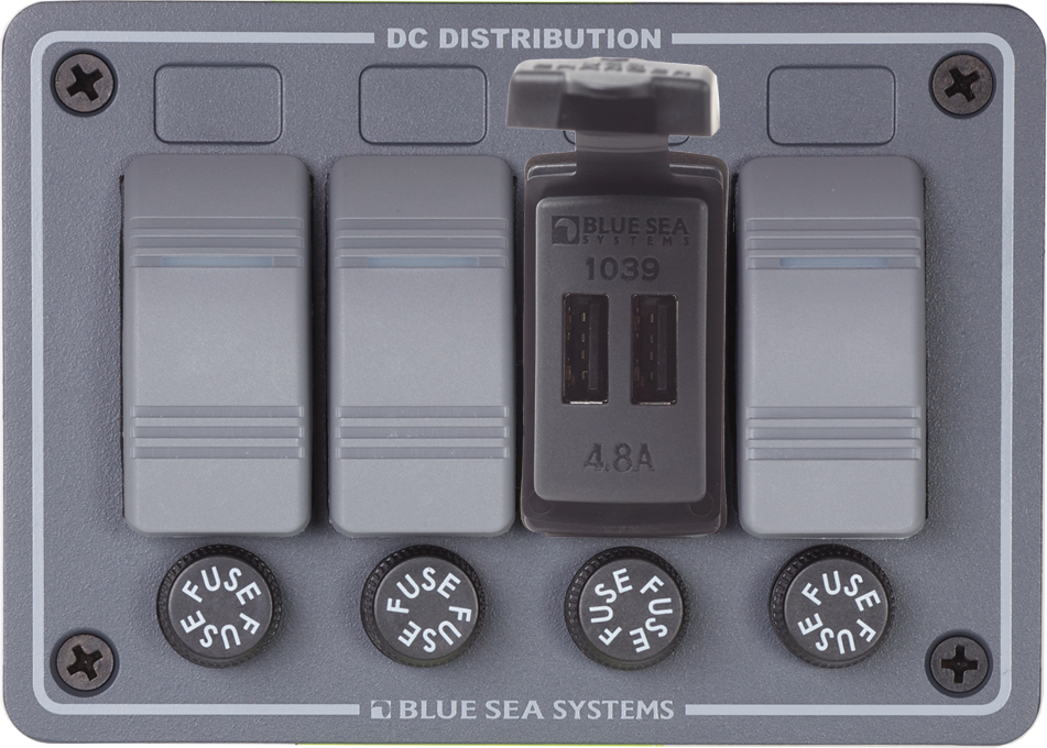 ▷ BlueSea Dual USB Steckdose Carling-Ausschnitte - hier erhältlich!