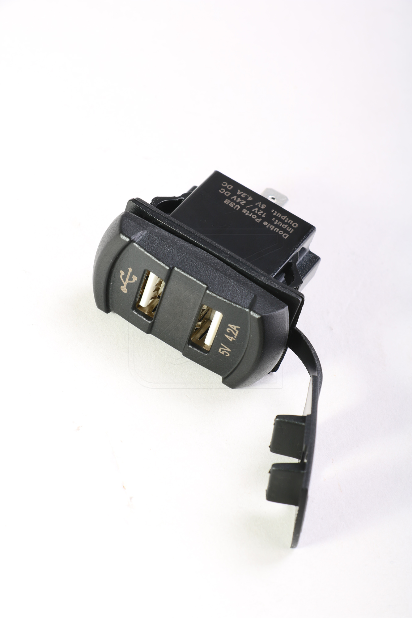 ▷ Doppel-USB Steckdose 4,2 A für Schalterkonsole - hier erhältlich!