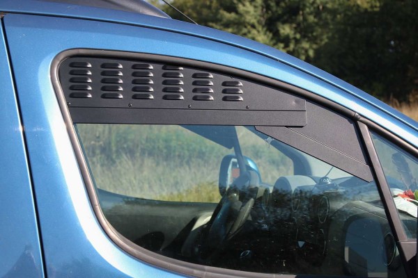 Application example ventilation plate for Peugeot Partner
